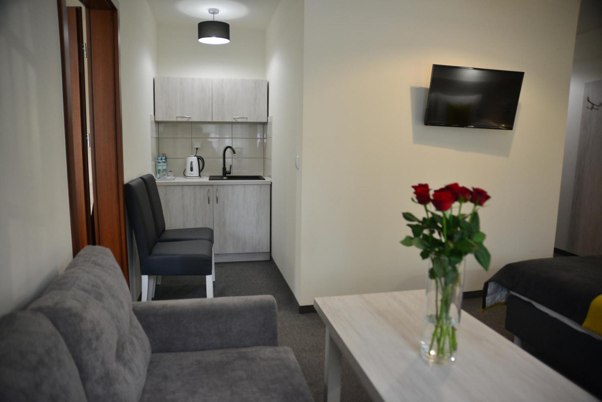 Centrum Restauracyjno-Hotelowe Florres Pawlowiczki Luaran gambar