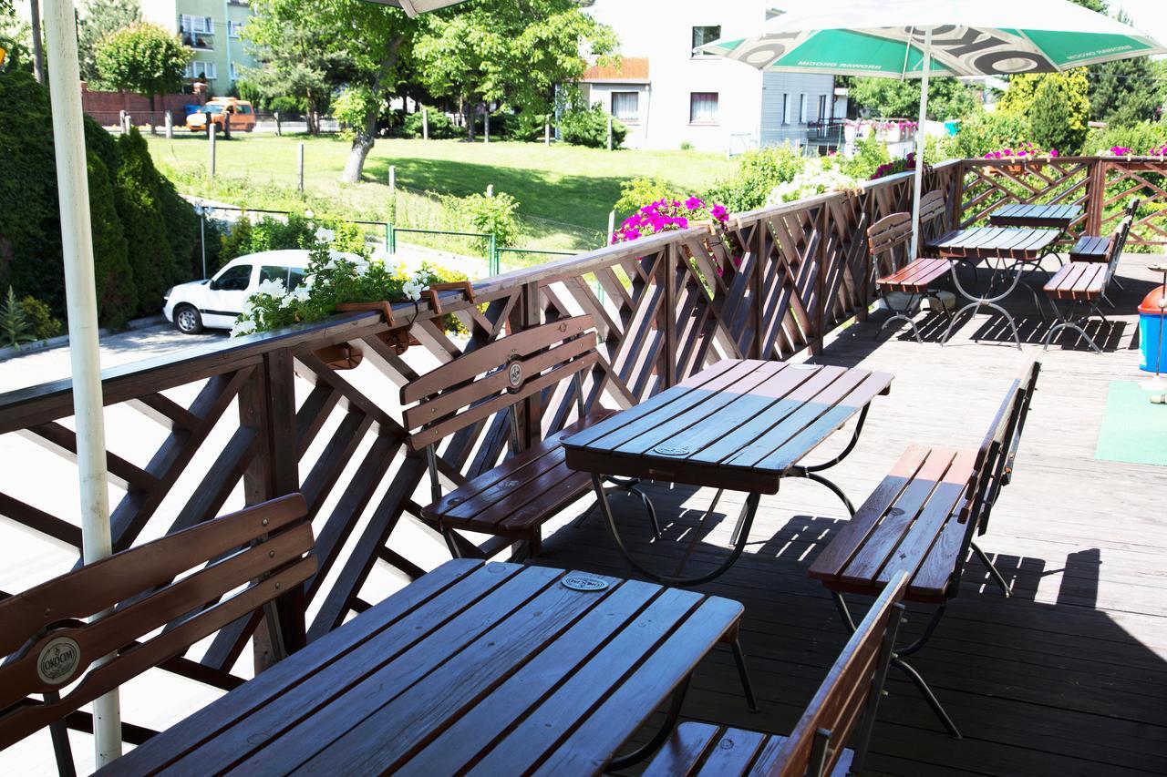 Centrum Restauracyjno-Hotelowe Florres Pawlowiczki Luaran gambar